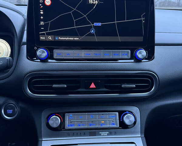 Серый Хендай Kona, объемом двигателя 0 л и пробегом 97 тыс. км за 16600 $, фото 20 на Automoto.ua