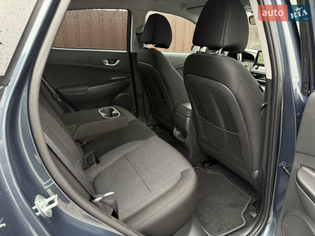 Сірий Хендай Kona, об'ємом двигуна 0 л та пробігом 32 тис. км за 18400 $, фото 21 на Automoto.ua