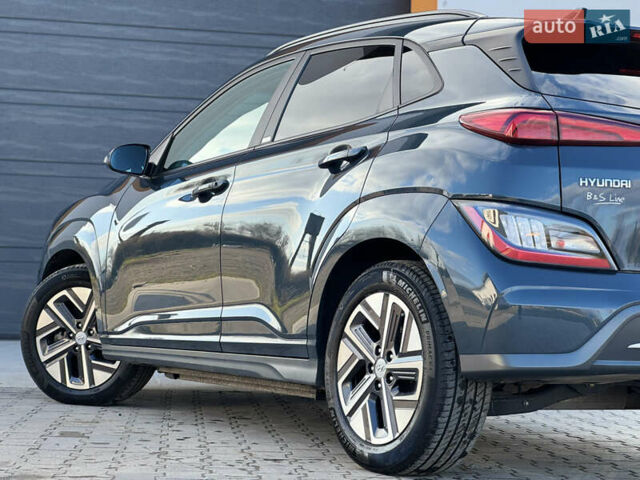 Серый Хендай Kona, объемом двигателя 0 л и пробегом 60 тыс. км за 19700 $, фото 19 на Automoto.ua