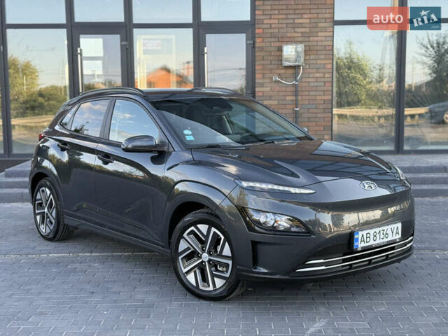 Серый Хендай Kona, объемом двигателя 0 л и пробегом 43 тыс. км за 17500 $, фото 9 на Automoto.ua