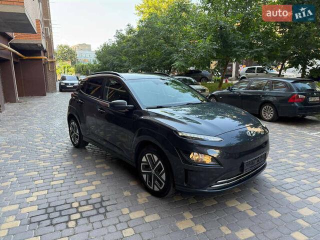 Серый Хендай Kona, объемом двигателя 0 л и пробегом 79 тыс. км за 18400 $, фото 12 на Automoto.ua