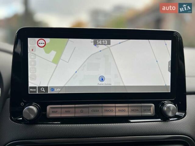 Сірий Хендай Kona, об'ємом двигуна 0 л та пробігом 93 тис. км за 16450 $, фото 31 на Automoto.ua