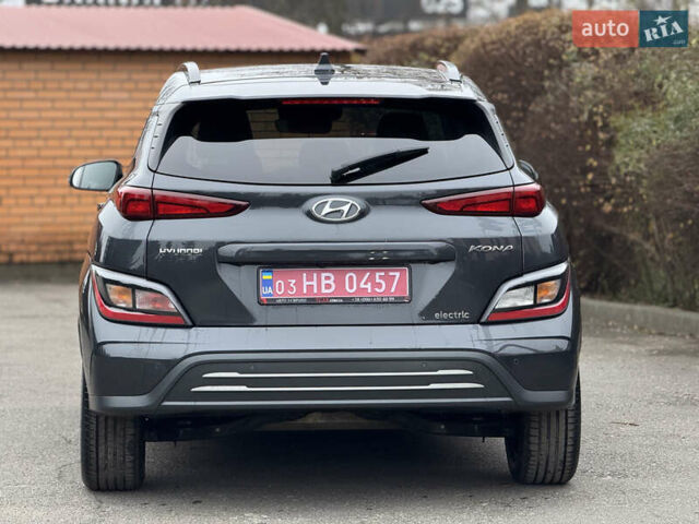 Сірий Хендай Kona, об'ємом двигуна 0 л та пробігом 59 тис. км за 16900 $, фото 10 на Automoto.ua