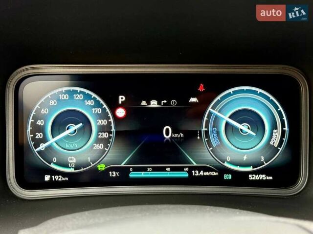 Серый Хендай Kona, объемом двигателя 0 л и пробегом 52 тыс. км за 17200 $, фото 11 на Automoto.ua