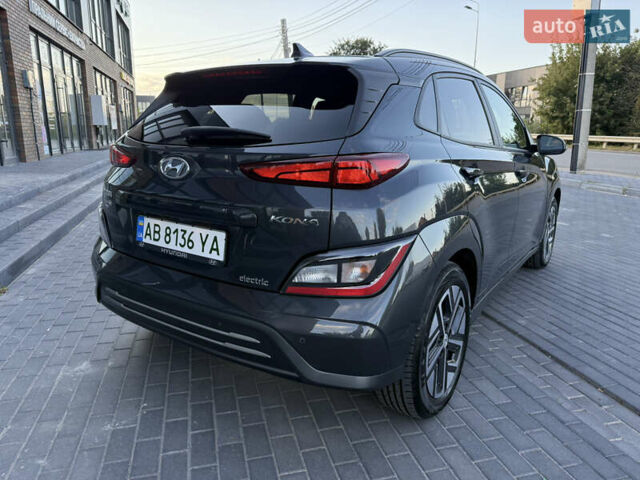 Серый Хендай Kona, объемом двигателя 0 л и пробегом 43 тыс. км за 16900 $, фото 10 на Automoto.ua