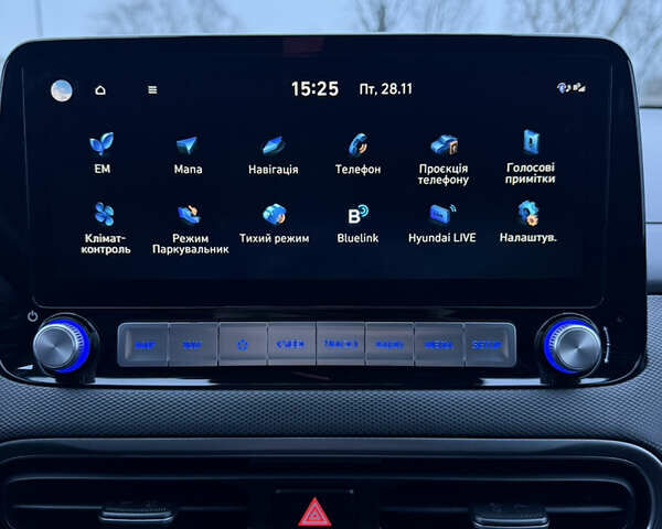 Серый Хендай Kona, объемом двигателя 0 л и пробегом 97 тыс. км за 16600 $, фото 22 на Automoto.ua