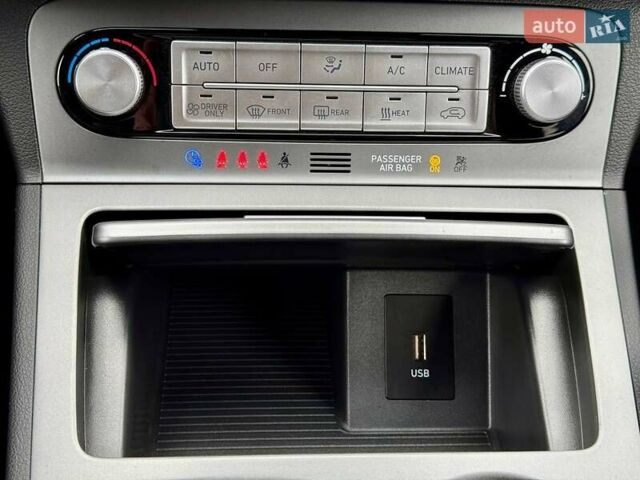 Серый Хендай Kona, объемом двигателя 0 л и пробегом 24 тыс. км за 16800 $, фото 32 на Automoto.ua