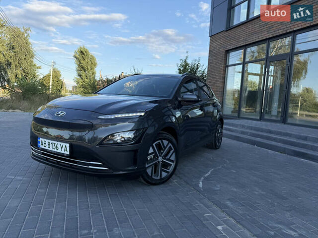 Серый Хендай Kona, объемом двигателя 0 л и пробегом 43 тыс. км за 16900 $, фото 4 на Automoto.ua