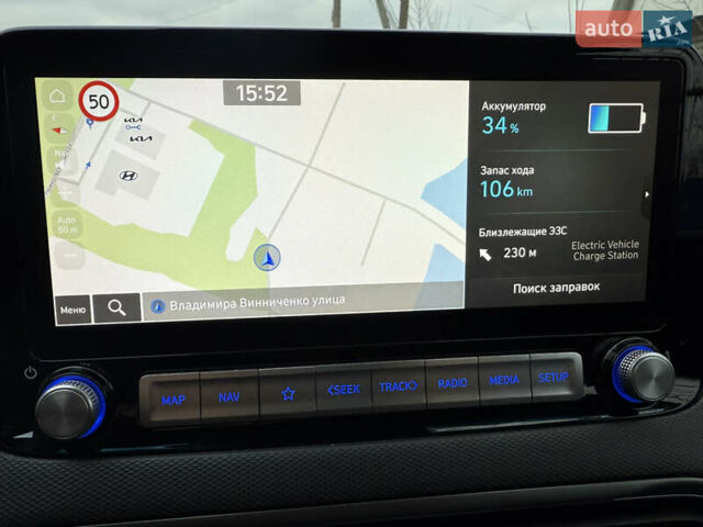 Серый Хендай Kona, объемом двигателя 0 л и пробегом 53 тыс. км за 17400 $, фото 25 на Automoto.ua