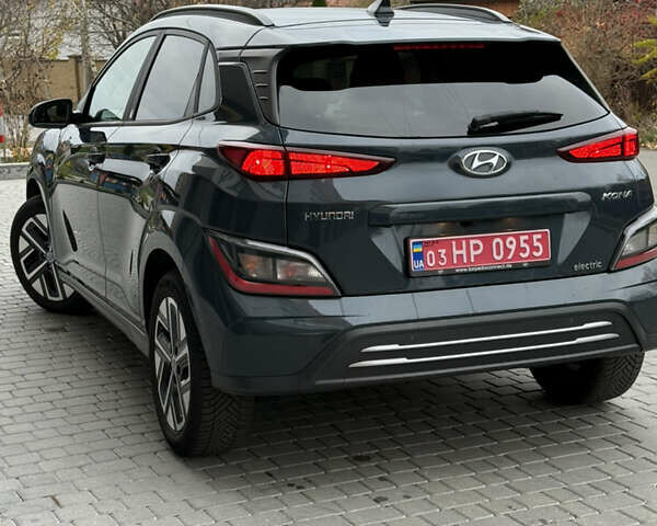 Серый Хендай Kona, объемом двигателя 0 л и пробегом 53 тыс. км за 17400 $, фото 3 на Automoto.ua