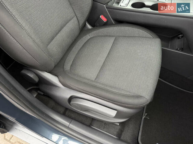 Сірий Хендай Kona, об'ємом двигуна 0 л та пробігом 32 тис. км за 18400 $, фото 12 на Automoto.ua