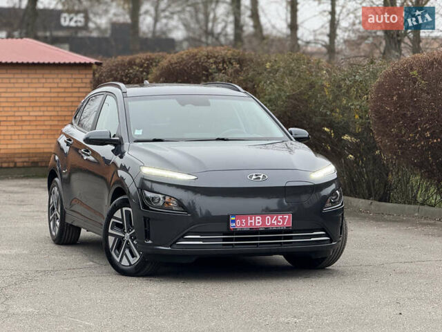Сірий Хендай Kona, об'ємом двигуна 0 л та пробігом 59 тис. км за 16900 $, фото 5 на Automoto.ua