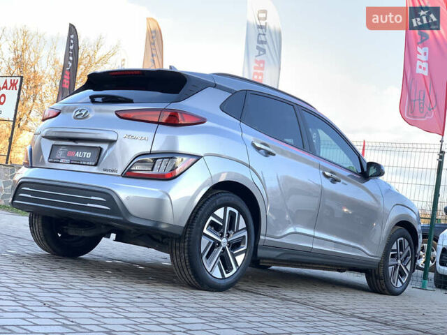 Серый Хендай Kona, объемом двигателя 0 л и пробегом 35 тыс. км за 17999 $, фото 15 на Automoto.ua