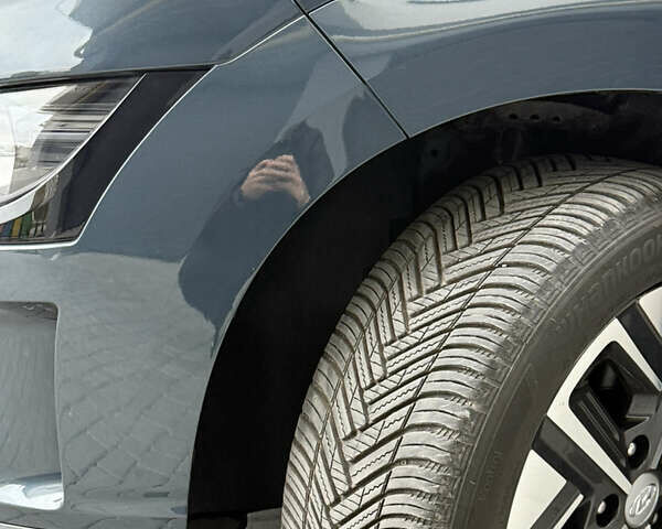 Серый Хендай Kona, объемом двигателя 0 л и пробегом 53 тыс. км за 17400 $, фото 11 на Automoto.ua