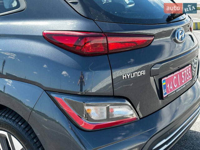 Сірий Хендай Kona, об'ємом двигуна 0 л та пробігом 38 тис. км за 17888 $, фото 10 на Automoto.ua