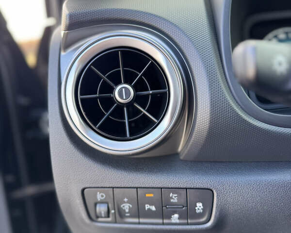 Серый Хендай Kona, объемом двигателя 0 л и пробегом 60 тыс. км за 19700 $, фото 26 на Automoto.ua