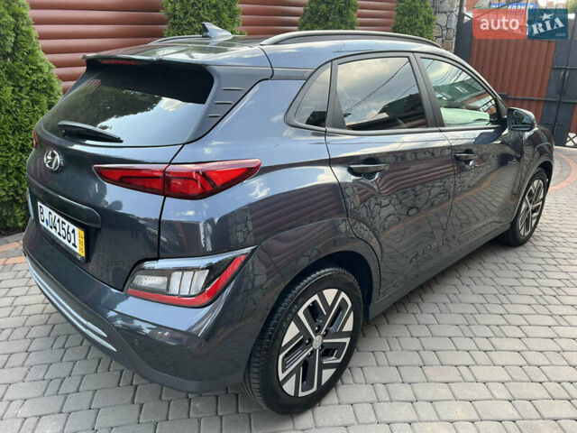 Серый Хендай Kona, объемом двигателя 0 л и пробегом 42 тыс. км за 23500 $, фото 33 на Automoto.ua