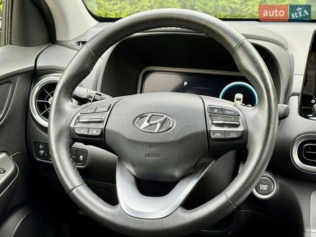 Серый Хендай Kona, объемом двигателя 0 л и пробегом 52 тыс. км за 17200 $, фото 28 на Automoto.ua