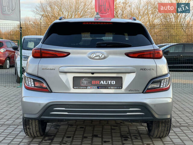 Серый Хендай Kona, объемом двигателя 0 л и пробегом 35 тыс. км за 17999 $, фото 17 на Automoto.ua