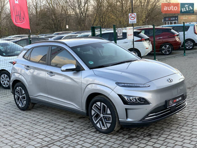 Серый Хендай Kona, объемом двигателя 0 л и пробегом 35 тыс. км за 17999 $, фото 7 на Automoto.ua