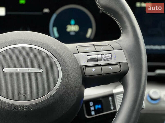 Сірий Хендай Kona, об'ємом двигуна 0 л та пробігом 3 тис. км за 27500 $, фото 12 на Automoto.ua