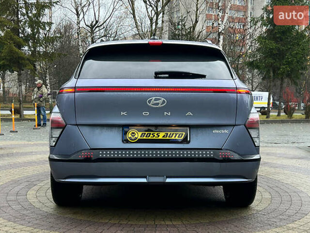 Сірий Хендай Kona, об'ємом двигуна 0 л та пробігом 3 тис. км за 27500 $, фото 5 на Automoto.ua