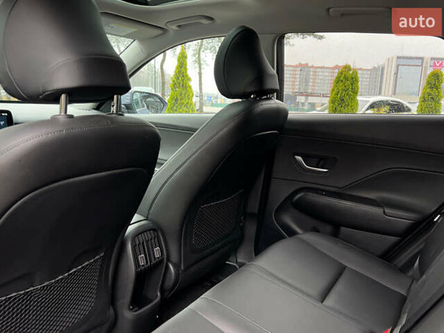 Сірий Хендай Kona, об'ємом двигуна 0 л та пробігом 3 тис. км за 27500 $, фото 23 на Automoto.ua