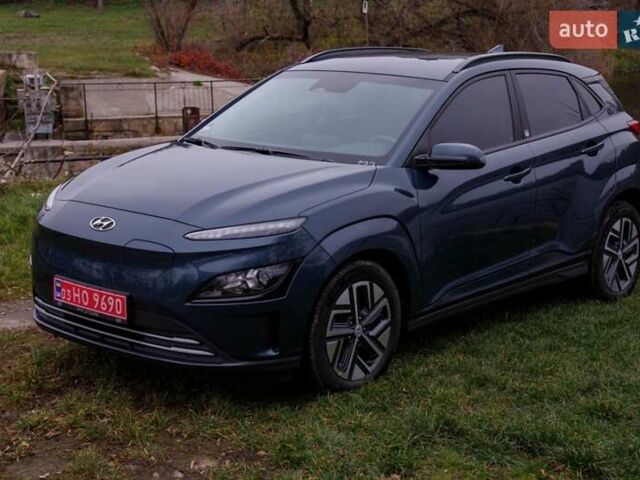 Серый Хендай Kona, объемом двигателя 0 л и пробегом 47 тыс. км за 17950 $, фото 2 на Automoto.ua