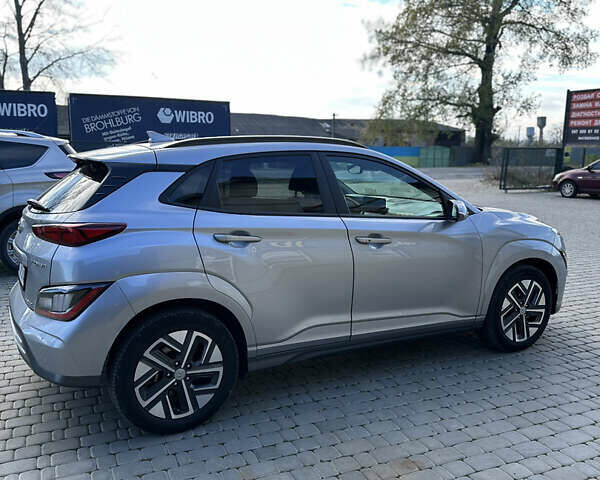Хендай Kona 2023 у Коломые на Automoto.ua Сірий Хендай Kona, об'ємом двигуна 0 л та пробігом 18 тис. км за 20900 $, фото 7 на Automoto.ua