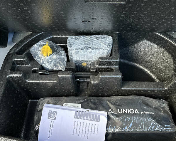 Хендай Kona 2023 у Коломые на Automoto.ua Сірий Хендай Kona, об'ємом двигуна 0 л та пробігом 18 тис. км за 20900 $, фото 28 на Automoto.ua