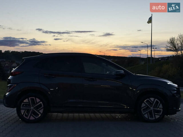 Серый Хендай Kona, объемом двигателя 0 л и пробегом 20 тыс. км за 16900 $, фото 8 на Automoto.ua