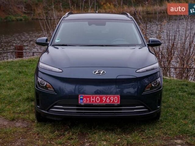 Серый Хендай Kona, объемом двигателя 0 л и пробегом 47 тыс. км за 17950 $, фото 8 на Automoto.ua