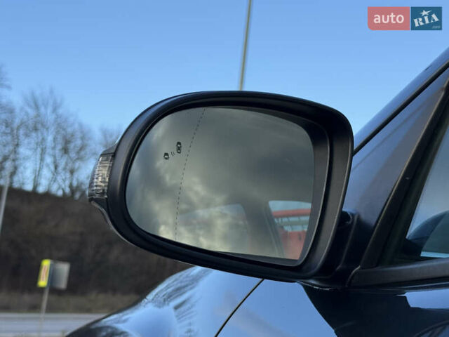 Сірий Хендай Kona, об'ємом двигуна 0 л та пробігом 63 тис. км за 22999 $, фото 27 на Automoto.ua