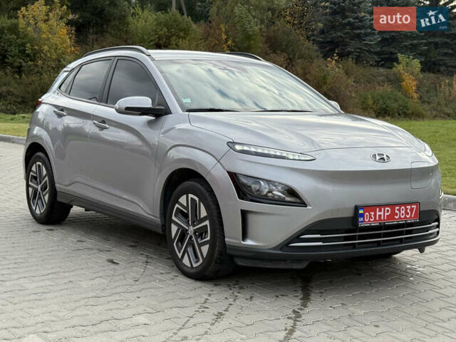 Сірий Хендай Kona, об'ємом двигуна 0 л та пробігом 50 тис. км за 16999 $, фото 1 на Automoto.ua
