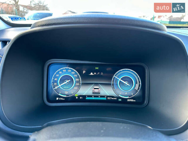 Сірий Хендай Kona, об'ємом двигуна 0 л та пробігом 25 тис. км за 21200 $, фото 8 на Automoto.ua