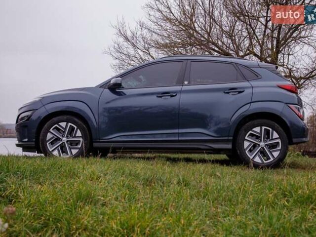 Серый Хендай Kona, объемом двигателя 0 л и пробегом 47 тыс. км за 17950 $, фото 11 на Automoto.ua