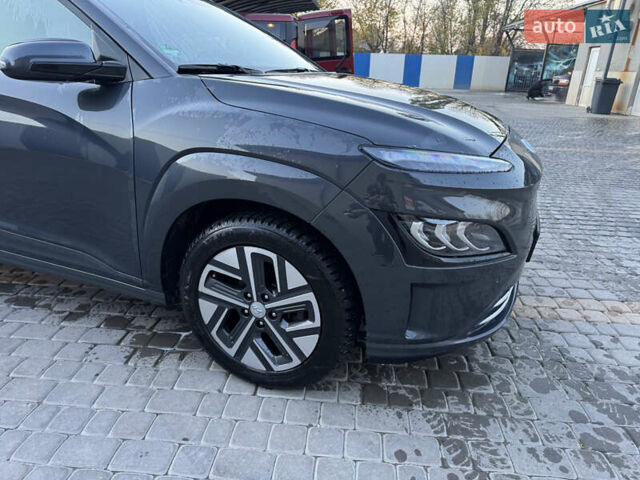 Сірий Хендай Kona, об'ємом двигуна 0 л та пробігом 38 тис. км за 20800 $, фото 7 на Automoto.ua