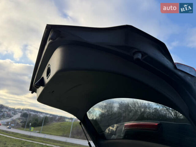 Сірий Хендай Kona, об'ємом двигуна 0 л та пробігом 63 тис. км за 22999 $, фото 19 на Automoto.ua