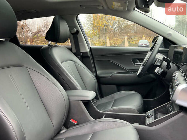 Сірий Хендай Kona, об'ємом двигуна 0 л та пробігом 3 тис. км за 27500 $, фото 21 на Automoto.ua