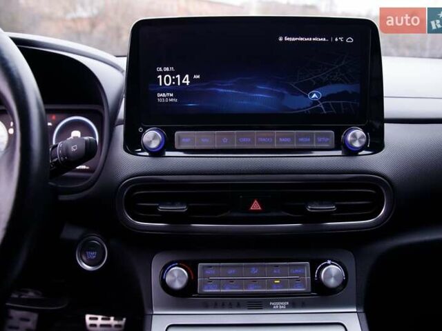 Серый Хендай Kona, объемом двигателя 0 л и пробегом 47 тыс. км за 17950 $, фото 59 на Automoto.ua