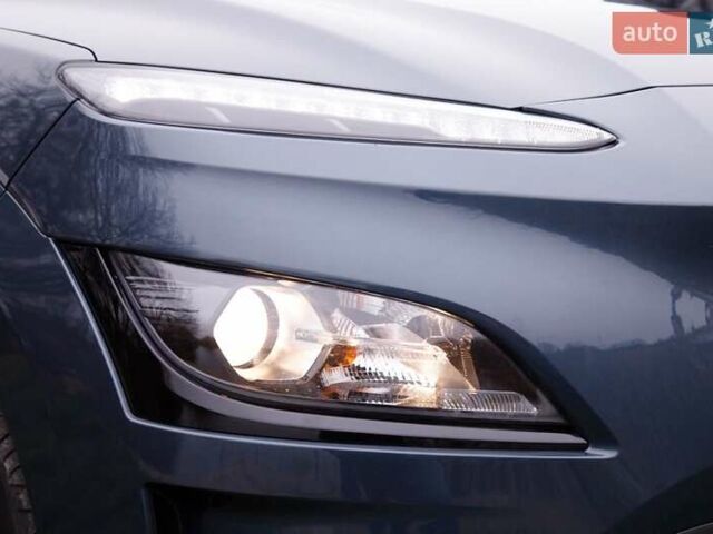 Серый Хендай Kona, объемом двигателя 0 л и пробегом 47 тыс. км за 17950 $, фото 32 на Automoto.ua