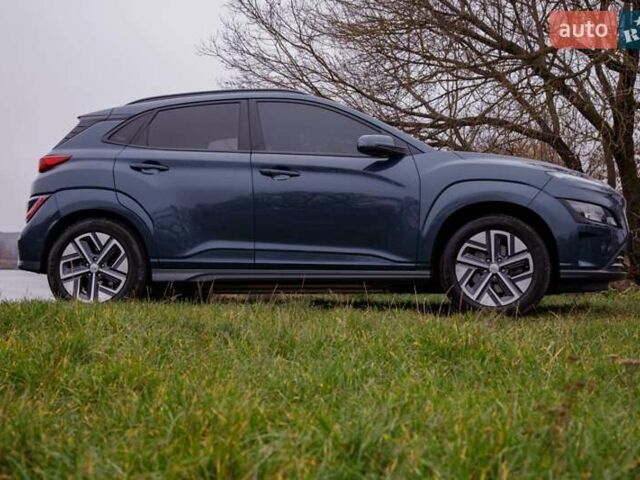 Серый Хендай Kona, объемом двигателя 0 л и пробегом 47 тыс. км за 17950 $, фото 9 на Automoto.ua