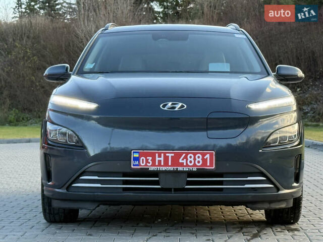 Сірий Хендай Kona, об'ємом двигуна 0 л та пробігом 63 тис. км за 22999 $, фото 6 на Automoto.ua