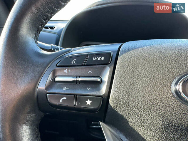 Сірий Хендай Kona, об'ємом двигуна 0 л та пробігом 25 тис. км за 21200 $, фото 14 на Automoto.ua