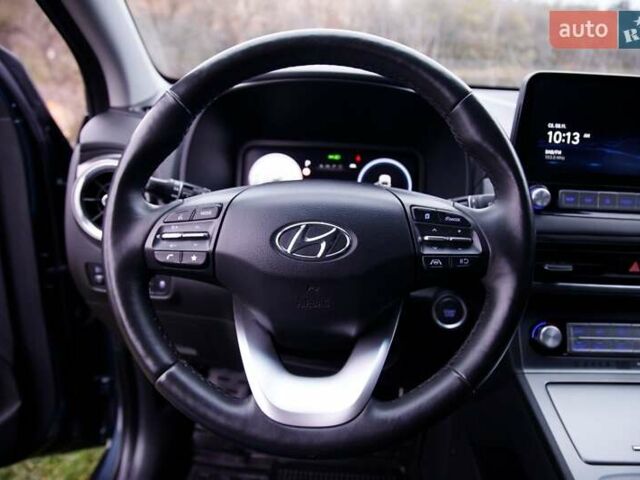 Серый Хендай Kona, объемом двигателя 0 л и пробегом 47 тыс. км за 17950 $, фото 53 на Automoto.ua