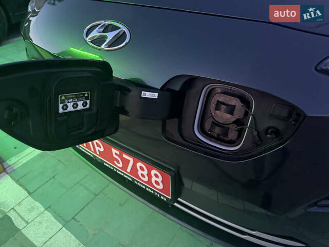 Серый Хендай Kona, объемом двигателя 0 л и пробегом 20 тыс. км за 16900 $, фото 14 на Automoto.ua