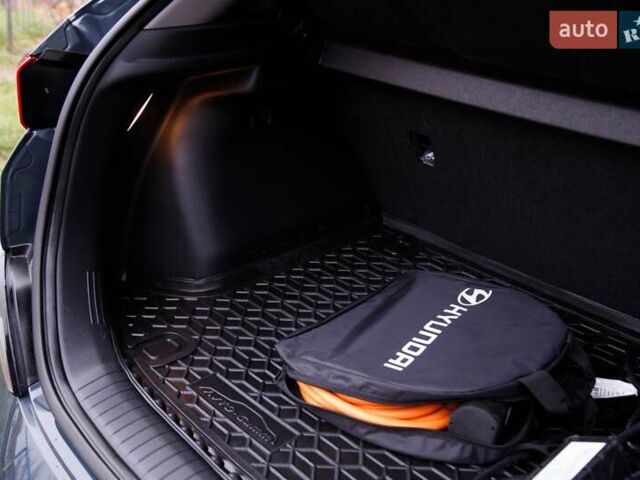 Серый Хендай Kona, объемом двигателя 0 л и пробегом 47 тыс. км за 17950 $, фото 43 на Automoto.ua