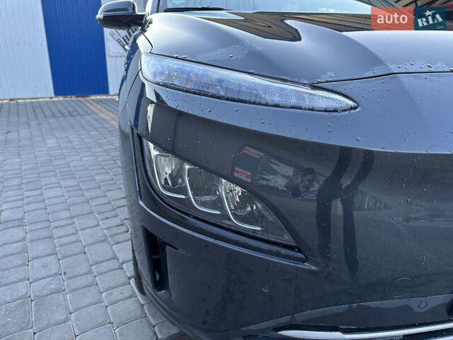 Сірий Хендай Kona, об'ємом двигуна 0 л та пробігом 38 тис. км за 20800 $, фото 9 на Automoto.ua