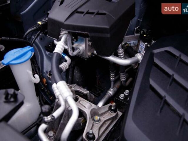 Серый Хендай Kona, объемом двигателя 0 л и пробегом 47 тыс. км за 17950 $, фото 29 на Automoto.ua