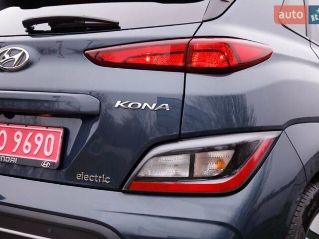 Серый Хендай Kona, объемом двигателя 0 л и пробегом 47 тыс. км за 17950 $, фото 39 на Automoto.ua